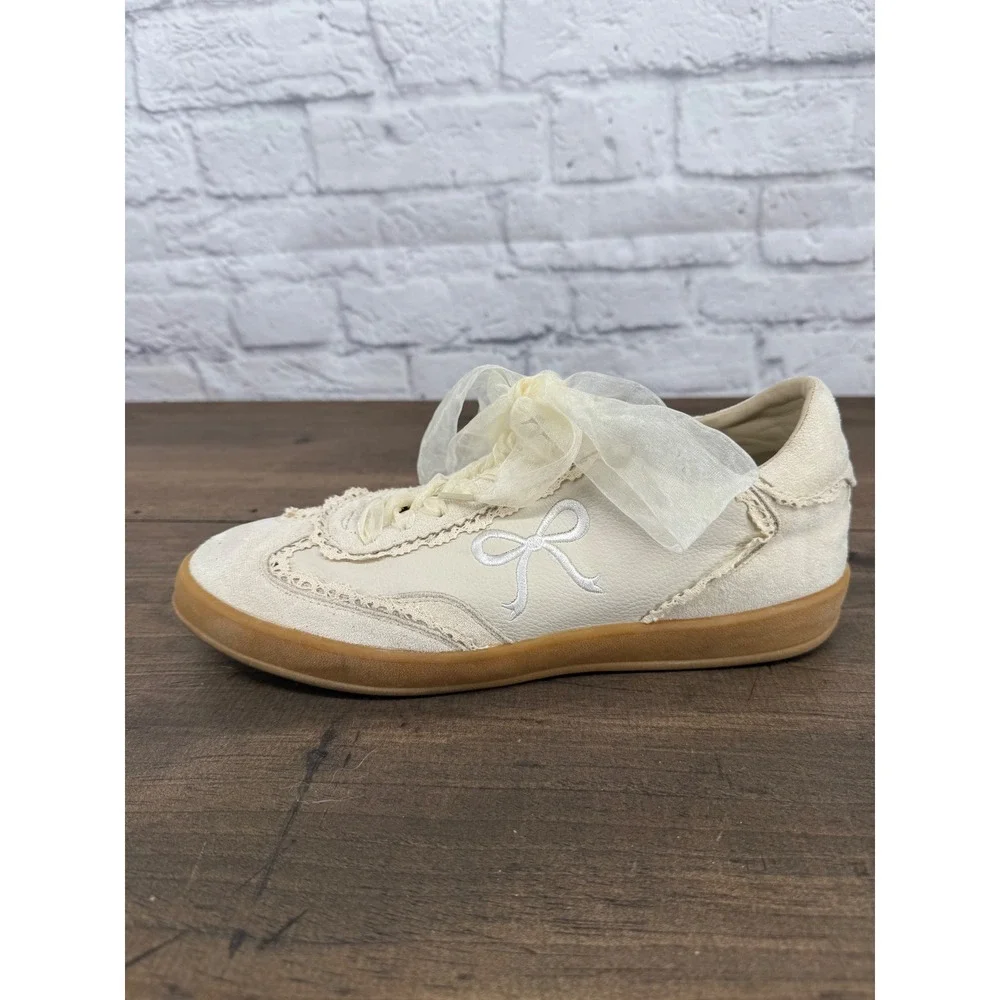 Women's Size 9 Coquette Balletcore Bow Lace Cottagecore Sneakers Cream
